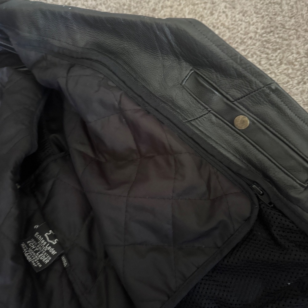 LeatherKing Women's Large Black Full Zip Leather Jacket Motorcycle Thinsulate 3M - Picture 4 of 9